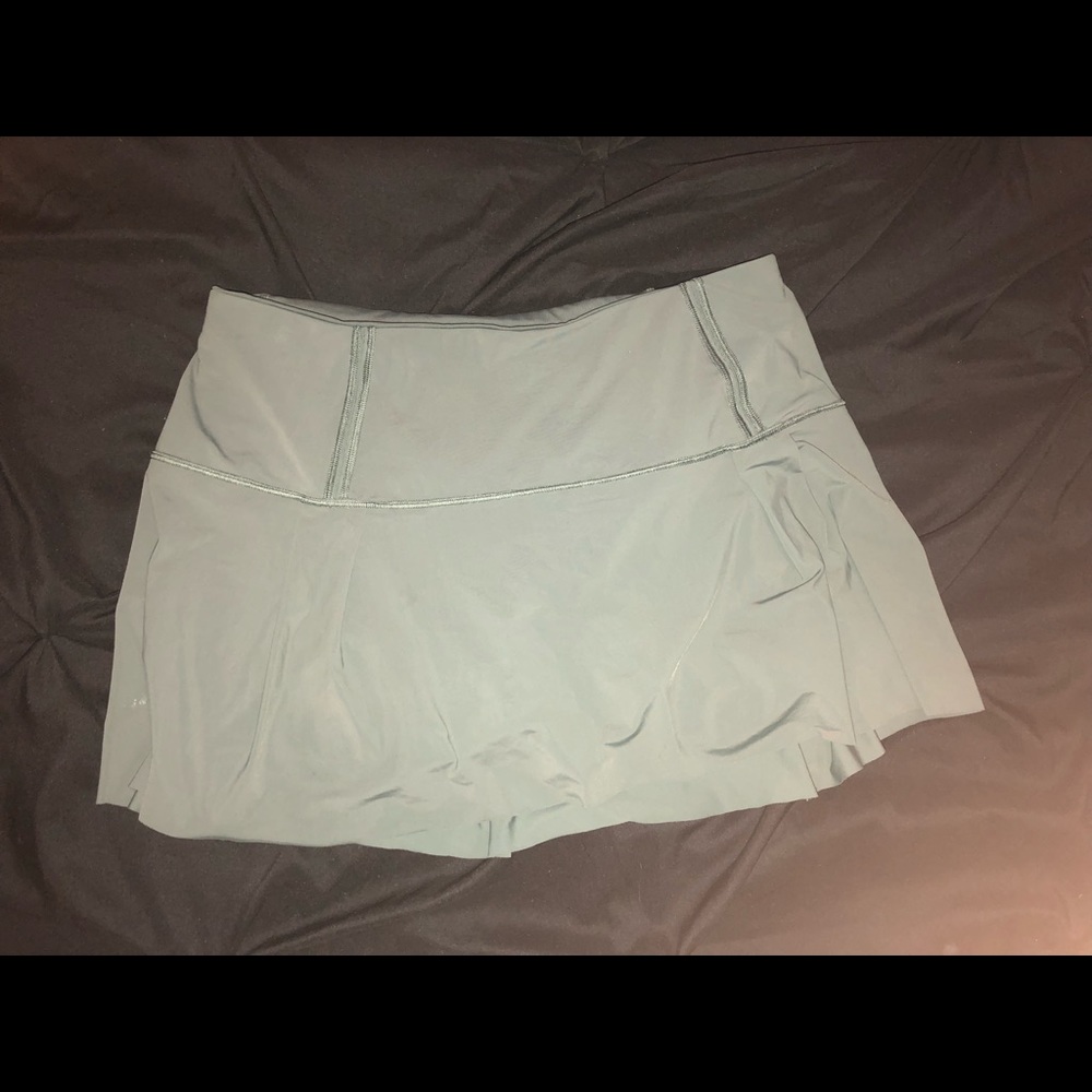NWOT lululemon dark green tennis skirt